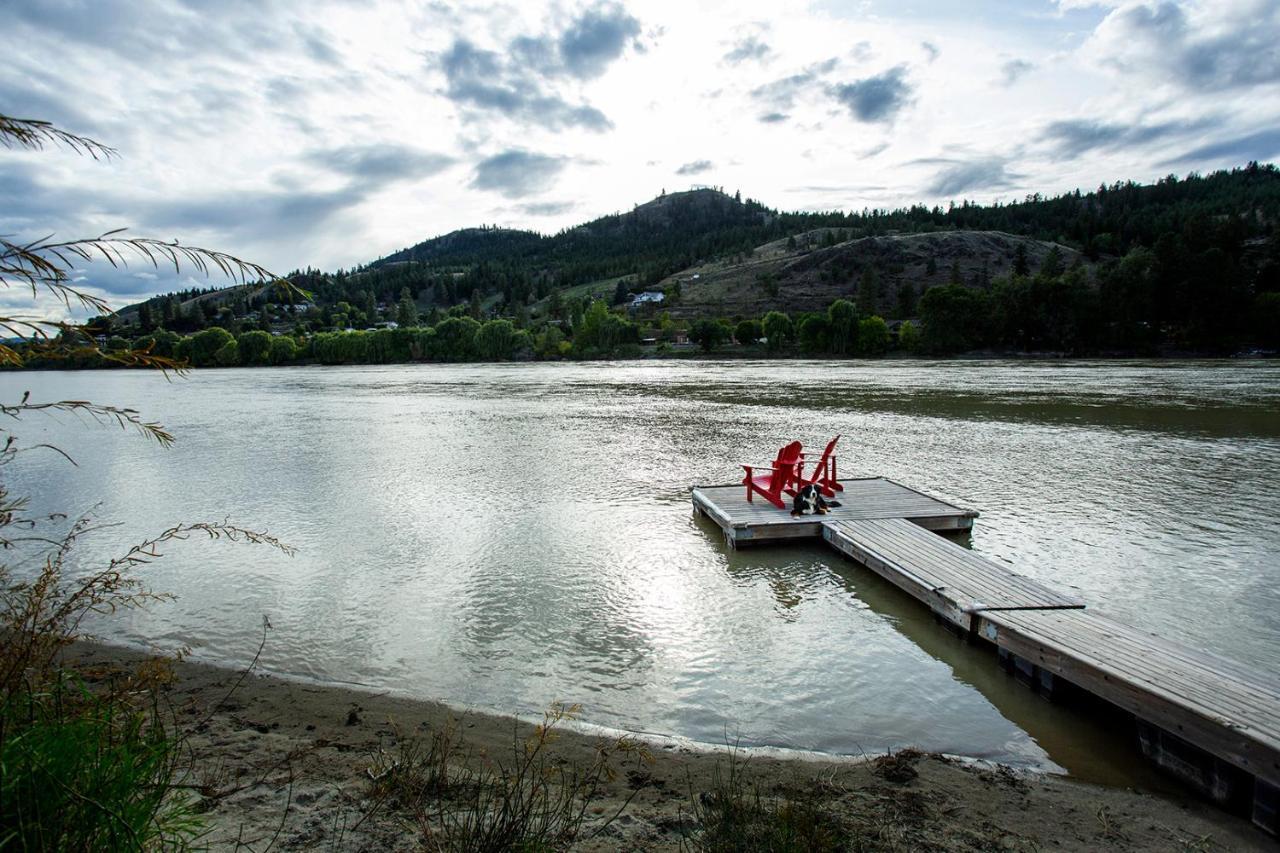 Rayleigh Riverfront Retreat- Peaceful Garden Oasis-25 Minutes To Ski Hill Kamloops Exteriör bild