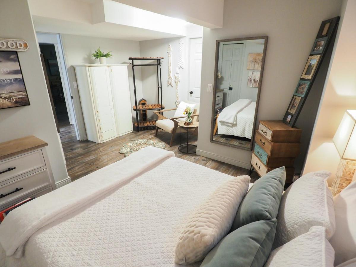 Rayleigh Riverfront Retreat- Peaceful Garden Oasis-25 Minutes To Ski Hill Kamloops Exteriör bild